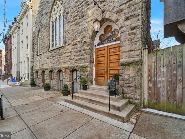 1722 Mount Vernon Street 1, Philadelphia PA 19130