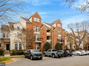 1334 Garden Wall Circle "E", Reston VA 20194