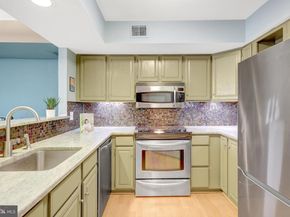 1334 Garden Wall Circle "E", Reston VA 20194