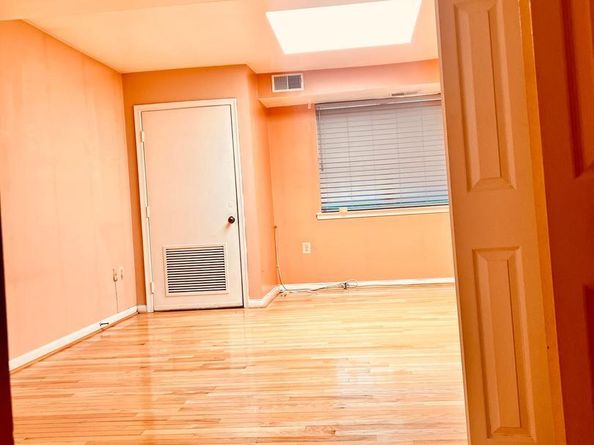 3066 Pineview Court NE, Washington DC 20018