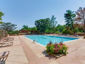 1016 S Wayne Street 302, Arlington VA 22204