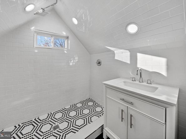 2017 Fulton Place NE, Washington DC 20018