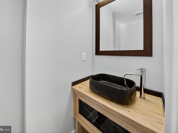 2017 Fulton Place NE, Washington DC 20018