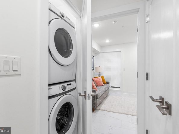 2008 S College Avenue A, Philadelphia PA 19121