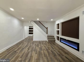 533 S Conestoga Street