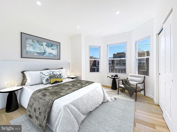 5215 Locust Street, Philadelphia PA 19139