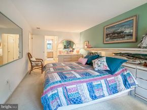 73106 Delaire Landing Road 106, Philadelphia PA 19114