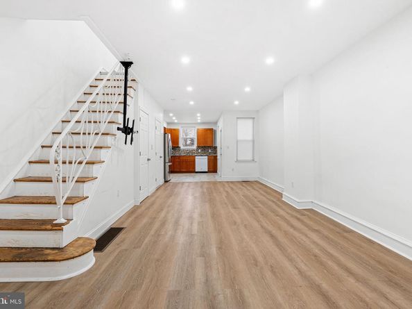 3870 Frankford Avenue, Philadelphia PA 19124