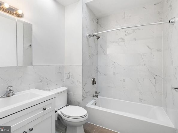 3870 Frankford Avenue, Philadelphia PA 19124