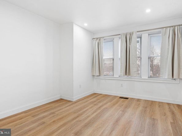 3870 Frankford Avenue, Philadelphia PA 19124