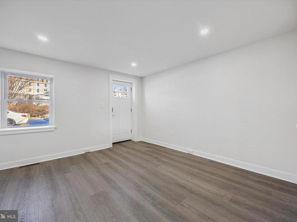 4666 Canton Street, Philadelphia PA 19127