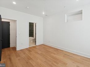 2141 E Hagert Street B, Philadelphia PA 19125