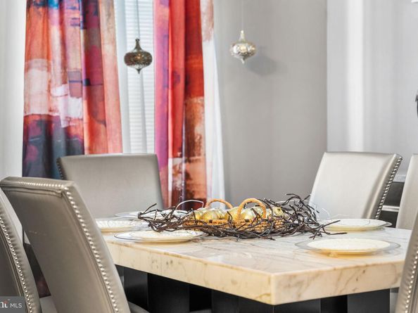 917 47TH Street NE, Washington DC 20019