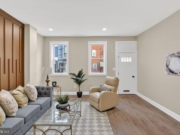 2030 S 6TH Street, Philadelphia PA 19148