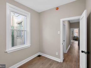 2030 S 6TH Street, Philadelphia PA 19148