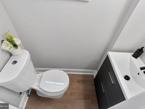 2030 S 6TH Street, Philadelphia PA 19148