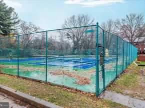 1021 S Barton Street 120, Arlington VA 22204