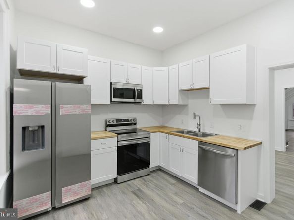 216 W Penn Street, Philadelphia PA 19144