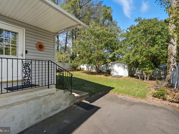 6812 Chestnut Avenue, Falls Church VA 22042