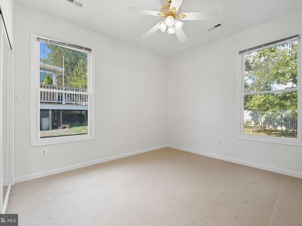 6812 Chestnut Avenue, Falls Church VA 22042