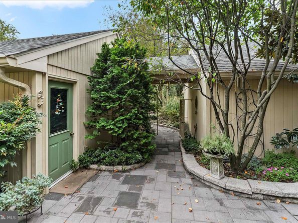 19 Toft Woods Way, Media PA 19063