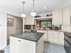 19 Toft Woods Way, Media PA 19063