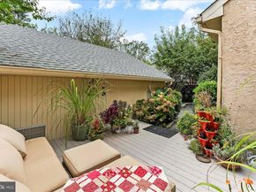 19 Toft Woods Way, Media PA 19063