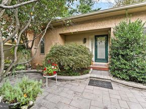 19 Toft Woods Way, Media PA 19063