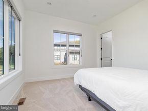 3557 Orchid Pond Way, Oakton VA 22124