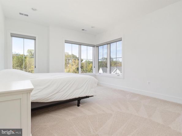 3557 Orchid Pond Way, Oakton VA 22124