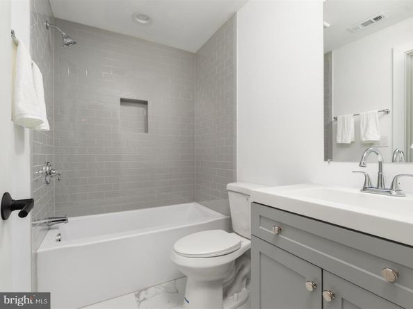 3557 Orchid Pond Way, Oakton VA 22124