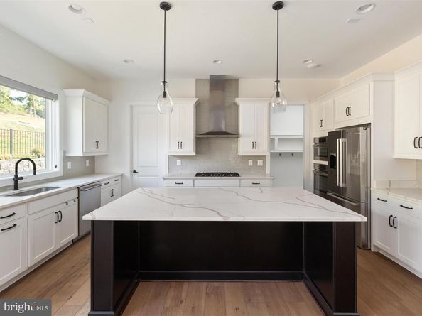 3557 Orchid Pond Way, Oakton VA 22124