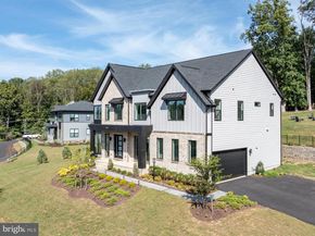 3557 Orchid Pond Way, Oakton VA 22124