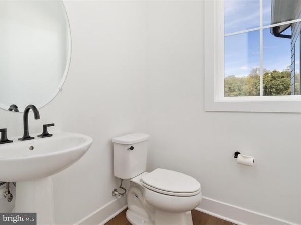 3557 Orchid Pond Way, Oakton VA 22124