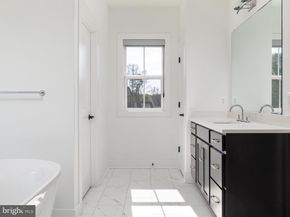 3557 Orchid Pond Way, Oakton VA 22124