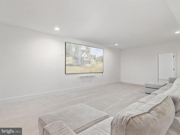 3557 Orchid Pond Way, Oakton VA 22124