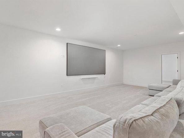 3557 Orchid Pond Way, Oakton VA 22124