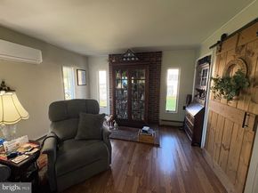 11 Dolphin Road, Levittown PA 19056