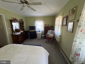 11 Dolphin Road, Levittown PA 19056