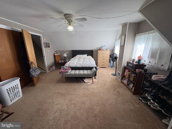 11 Dolphin Road, Levittown PA 19056
