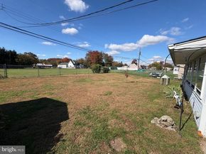 11 Dolphin Road, Levittown PA 19056