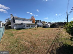 11 Dolphin Road, Levittown PA 19056