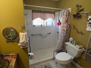 11 Dolphin Road, Levittown PA 19056