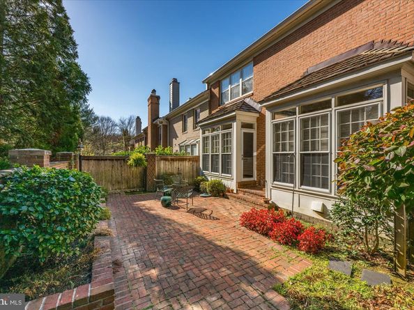 8025 Rising Ridge Road, Bethesda MD 20817