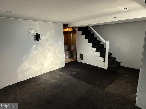 7661 Overbrook Avenue, Philadelphia PA 19151