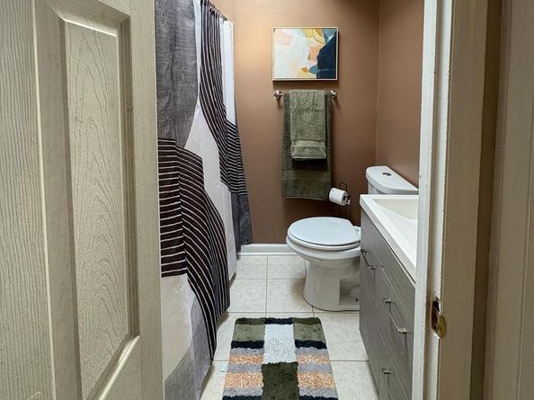 7661 Overbrook Avenue, Philadelphia PA 19151