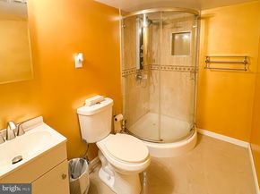 7661 Overbrook Avenue, Philadelphia PA 19151