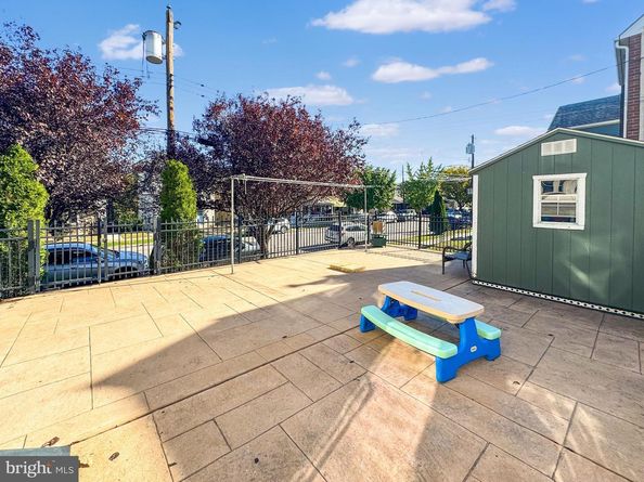 635 Wood Street, Conshohocken PA 19428