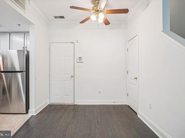 8085 Gatehouse Road 4, Falls Church VA 22042