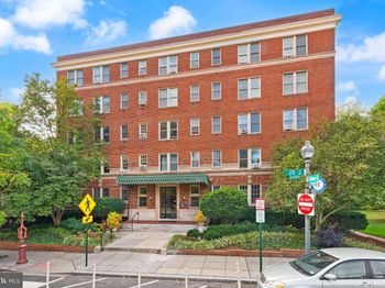 2456 20TH Street NW